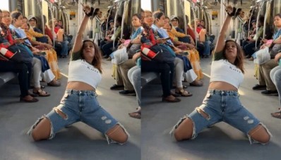 Viral Video viral metro dance aaj ki raat dance in metro metro dance viral video